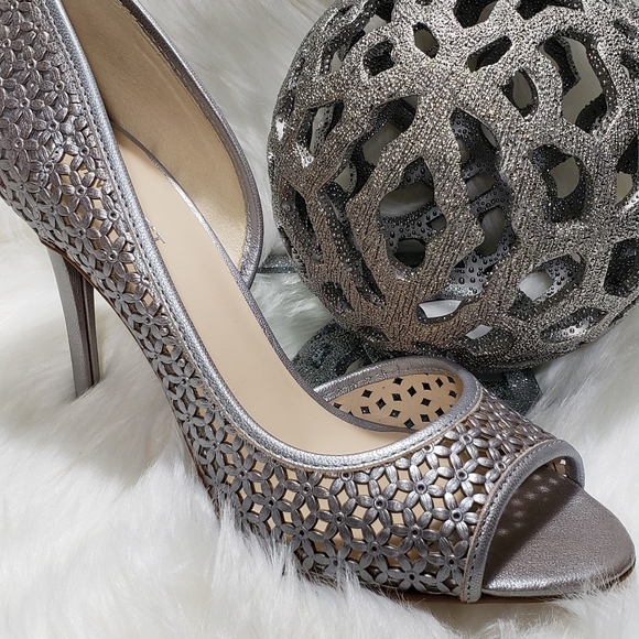 Open Toe Pump - Picture 7 of 11